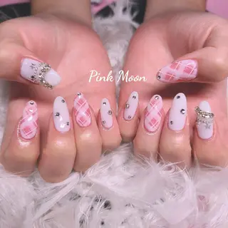 ネイル PinkMoon Nozomiのネイルデザイン