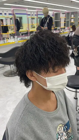 ミディアム パーマ ヘアアレンジ メンズ 艶カラー の達人のヘアスタイル