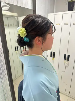 ヘアアレンジ レイヤー 艶々カラーのヘアスタイル