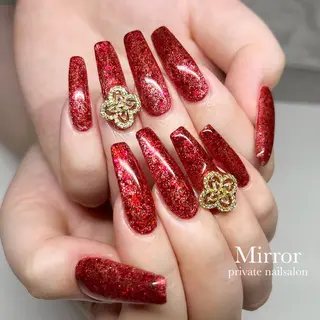 ネイル nailsalon Mirrorのネイルデザイン