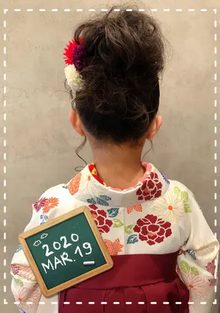 ヘアアレンジ 野咲き 美容室のマツエク・マツパデザイン