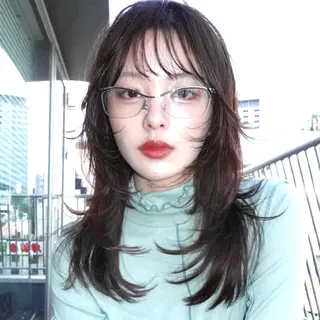 セミロング カラー パーマ レイヤーカット ハッシュカットのヘアスタイル