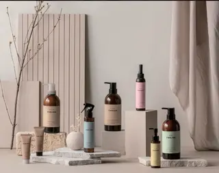 SUN YUKIのヘアスタイル