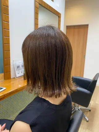 ショート 小野 真彩のヘアスタイル