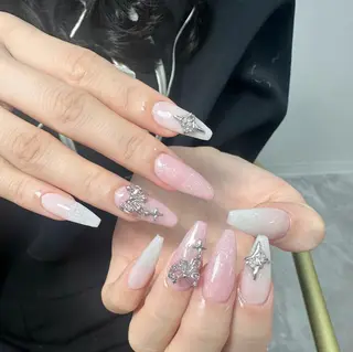 ネイル UM Nail Salonのネイルデザイン