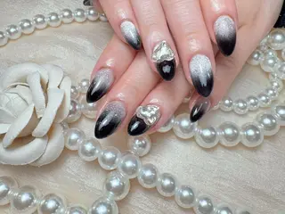 ネイル マジックミラー所属・マジック ミラーのネイルデザイン