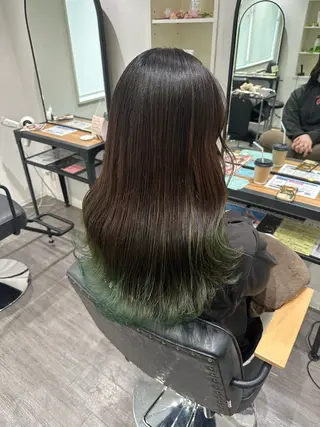 セミロング カラー 艶髪レイヤー上田 紗也🇰🇷💗のヘアスタイル