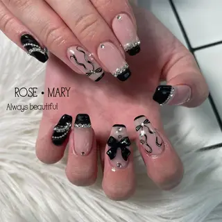 ネイル ROSE・ MARY 鈴木のネイルデザイン