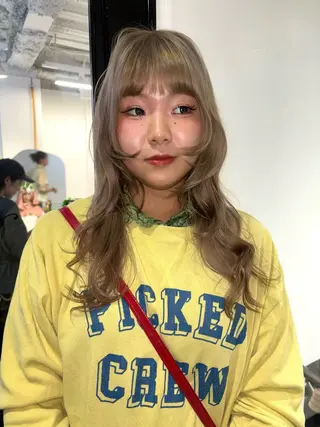 ロング Hana/ハイトーン /レイヤーカットのヘアスタイル