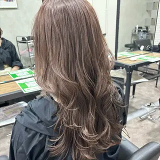 カラー 前田 亮晟のヘアスタイル