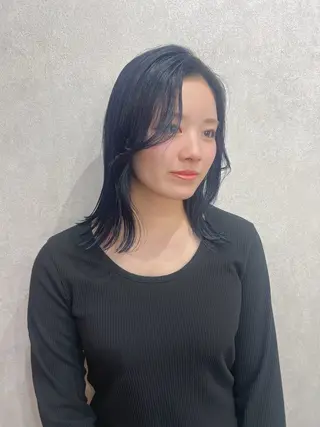 ショート カラー YUI ハイトーンカラーのヘアスタイル