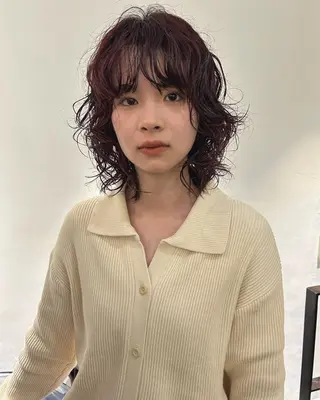 ミディアム カラー パーマ Loom.所属・村上雅人 ナチュラルモードのヘアスタイル