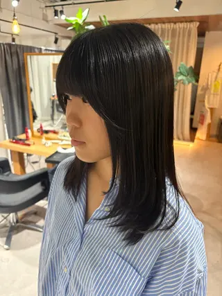 ミディアム aina / n.w.hのヘアスタイル