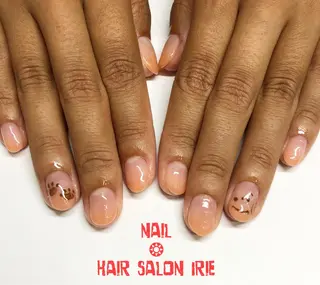 ネイル Hair salon Irie所属・與儀 知佳のネイルデザイン