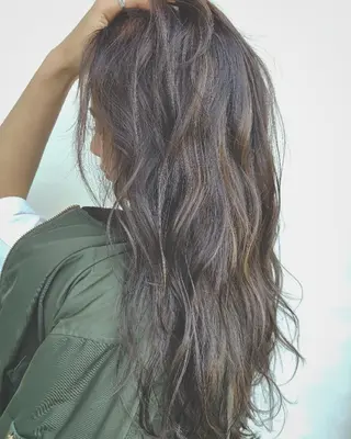 ロング カラー パーマ ヘアアレンジ マツエク・マツパ ペスカ豊崎店　沖縄所属・ショート指名No.1 店長　清水のヘアスタイル