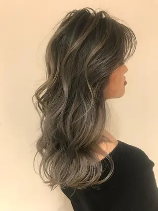 ミディアム カラー AMI Hair  supply所属・髪質改善カラー 韓国風レイヤーのヘアスタイル