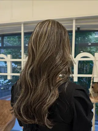 ロング カラー 🤍ハイライト/ レイヤー/銀座🤍のヘアスタイル