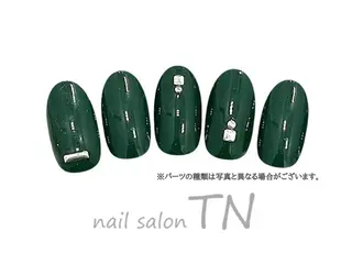 ネイル 矢川 まどかのネイルデザイン