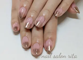 ネイル nail salon rita所属・柴田 理紗のネイルデザイン