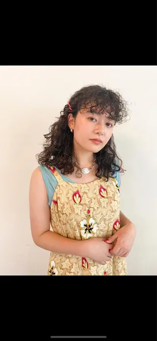 ロング カラー パーマ ヘアアレンジ メンズ キッズ ネイル マツエク・マツパ パーマスタイル🔅 sayacaのヘアスタイル