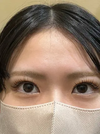 マツエク・マツパ Cure所属・三澤 朱里の眉毛・アイブロウイメージ