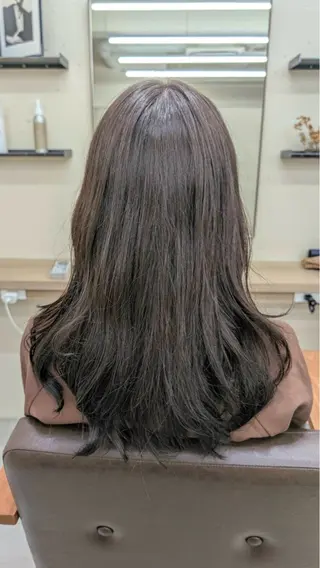 ロング カラー 藤村 優のヘアスタイル