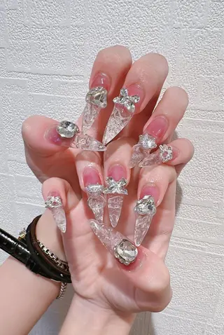 ネイル D-BEAUTY Nailsalonのネイルデザイン