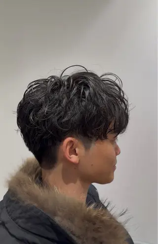 パーマ メンズ 山本 侑平のヘアスタイル