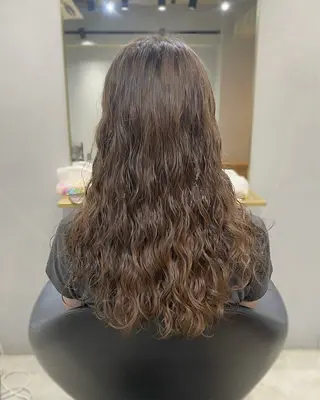 ロング パーマ 【arc】Ruri コテ巻き風パーマのヘアスタイル