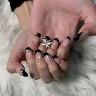 ミディアム mao .のネイルデザイン