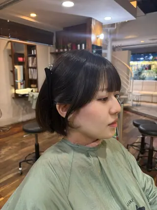 ショート レイヤー/顔周り/ 韓国ヘア🤍フウカのヘアスタイル