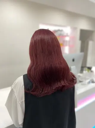 セミロング カラー トレンド暖色ヘア🍒 miu🍒のヘアスタイル