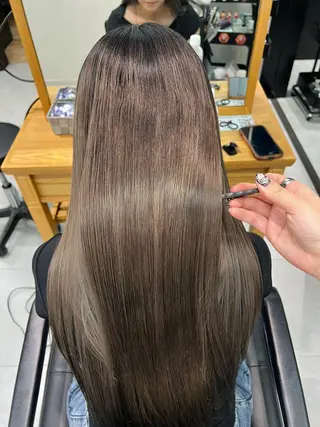 ロング インナーカラー👾 Chibiのヘアスタイル