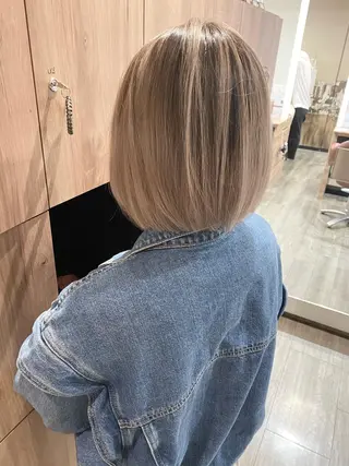 ショート カラー AMI Hair  supply所属・髪質改善カラー 韓国風レイヤーのヘアスタイル