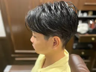 パーマ メンズ 横浜フェードカット 田嶋勇祐のヘアスタイル