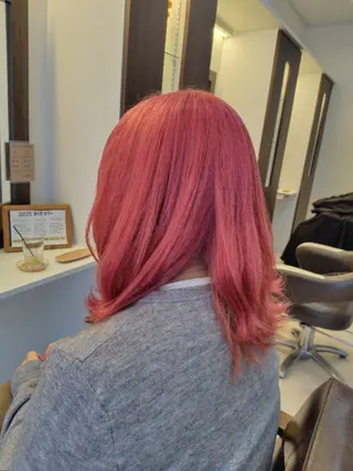 カラー migcy所属・三浦 瑞華のヘアスタイル