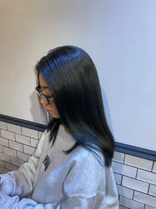 ミディアム ショート/ボブ/顔周 りレイヤー/RINAのヘアスタイル