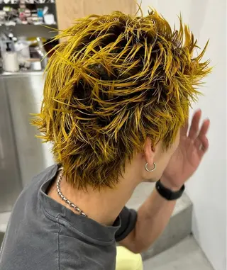 ショート BROUN®所属・江坂カットモデル nacaのヘアスタイル