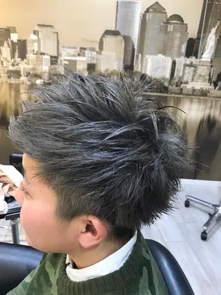 ショート カラー ハイライト/髪質改善 ✂️十河祐輝のヘアスタイル