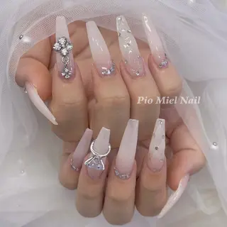 ネイル Pio Mielのネイルデザイン