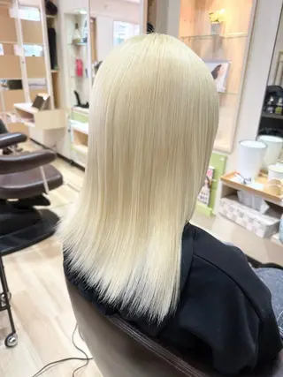 ミディアム カラー 🌈派手髪ハイトーン 🌈鈴木亮太🌈のヘアスタイル