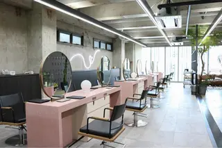 benji所属・中江 友哉のヘアスタイル