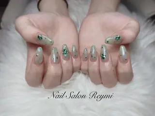 ネイル 佐藤 帆乃香のネイルデザイン