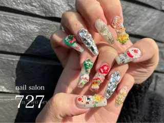 ネイル 727 nailのネイルデザイン
