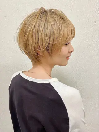 ショート カラー うる艶カラー× ハイトーン/miuのヘアスタイル