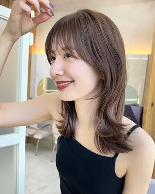 ミディアム カラー レイヤー専門家 ダブルカラー修のヘアスタイル