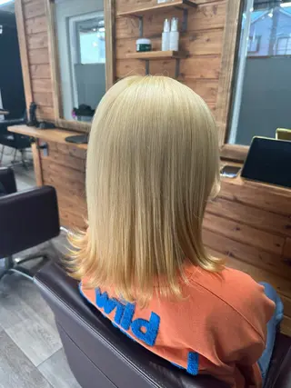 ミディアム ハットリ 代表のヘアスタイル