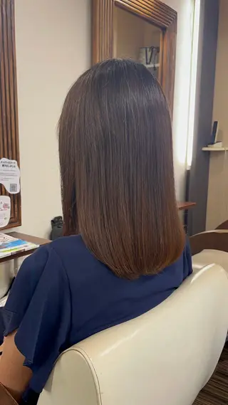 ミディアム 西形 梨瑚のヘアスタイル