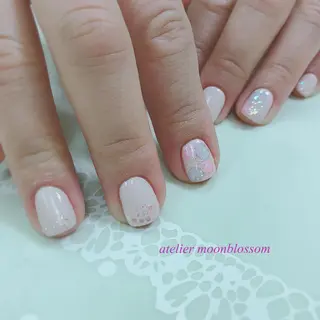 ネイル アトリエ ムーンブロッサムのネイルデザイン