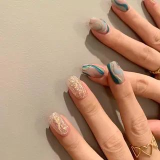 ネイル ウシク ミユキのネイルデザイン